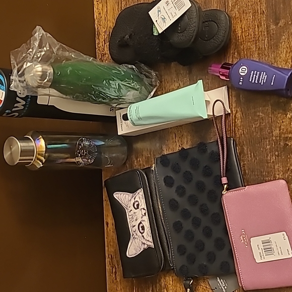 ❤️ NWT/BOX Free People shoes & gift - Picture 13 of 13